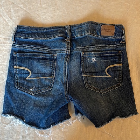 American eagle stretch shorts size 2 - Picture 5 of 5